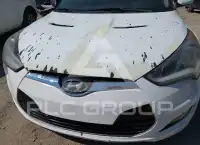 2012 Hyundai Veloster photo