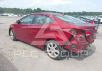 2012 Hyundai Elantra photo