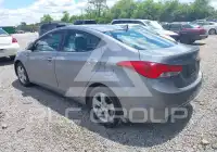 2012 Hyundai Elantra фото