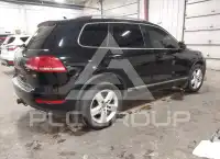 2012 Volkswagen Touareg photo