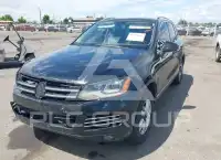 2012 Volkswagen Touareg photo