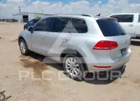 2012 Volkswagen Touareg фото