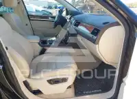 2012 Volkswagen Touareg фото