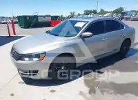 2012 Volkswagen Passat photo