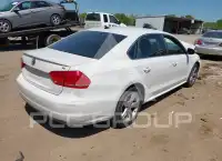 2012 Volkswagen Passat photo