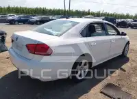 2012 Volkswagen Passat photo