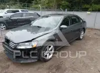 2012 Volkswagen Passat photo