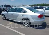 2012 Volkswagen Passat фото