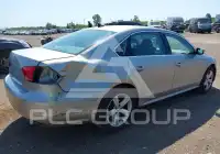 2012 Volkswagen Passat фото