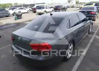 2012 Volkswagen Passat photo