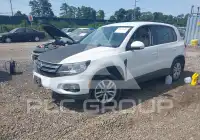 2012 Volkswagen Tiguan photo