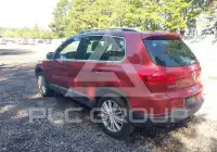 2012 Volkswagen Tiguan photo