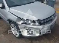 2012 Volkswagen Tiguan фото