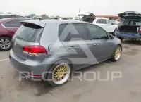 2012 Volkswagen GTI photo
