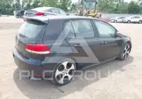 2012 Volkswagen GTI фото