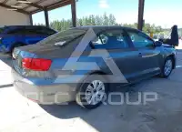 2012 Volkswagen Jetta photo