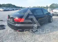 2012 Volkswagen Jetta photo