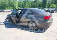 2012 Volkswagen Jetta photo
