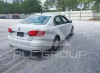 2012 Volkswagen Jetta photo