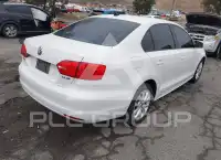 2012 Volkswagen Jetta photo