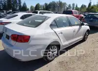 2012 Volkswagen Jetta photo