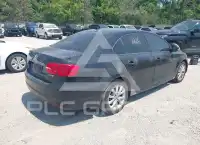 2012 Volkswagen Jetta photo