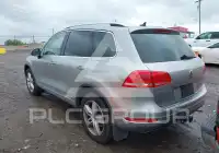 2012 Volkswagen Touareg photo