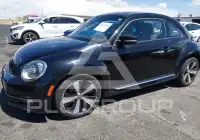 2012 Volkswagen BEETLE photo