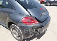 2012 Volkswagen BEETLE фото