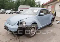2012 Volkswagen BEETLE photo
