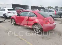 2012 Volkswagen BEETLE photo