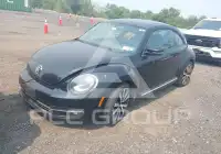 2012 Volkswagen BEETLE фото