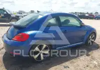 2012 Volkswagen BEETLE photo