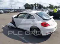 2012 Volkswagen BEETLE фото
