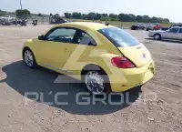 2012 Volkswagen BEETLE photo