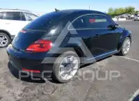 2012 Volkswagen BEETLE фото