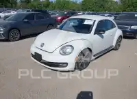 2012 Volkswagen BEETLE photo