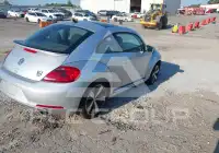 2012 Volkswagen BEETLE photo