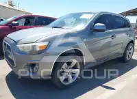 2013 Mitsubishi OUTLANDER photo