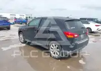 2013 Mitsubishi OUTLANDER фото