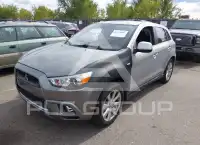 2013 Mitsubishi OUTLANDER фото