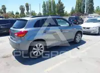 2013 Mitsubishi OUTLANDER фото