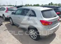 2013 Mitsubishi OUTLANDER photo