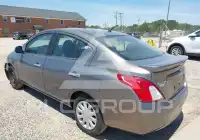 2013 Nissan VERSA photo