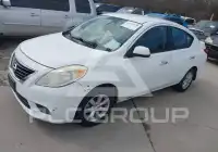 2013 Nissan VERSA photo