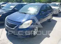 2013 Nissan VERSA photo