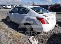 2013 Nissan VERSA фото