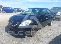2013 Nissan VERSA photo