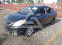 2013 Nissan VERSA photo