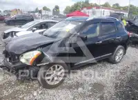 2013 Nissan ROGUE photo
